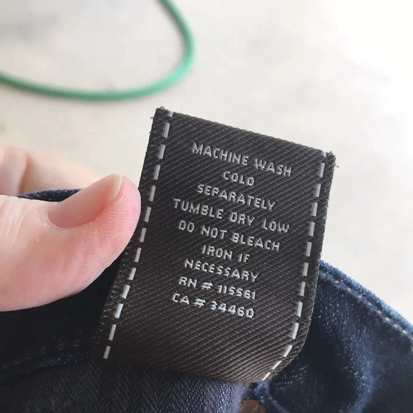 7 For All Mankind Dark Wash Dojo Crop Jeans - Picture 12 of 12